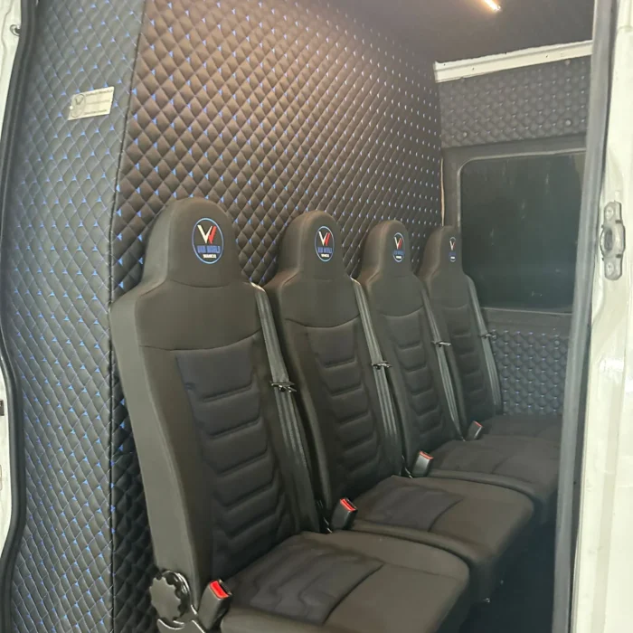Iveco Daily L4H2 7-místná brigáda